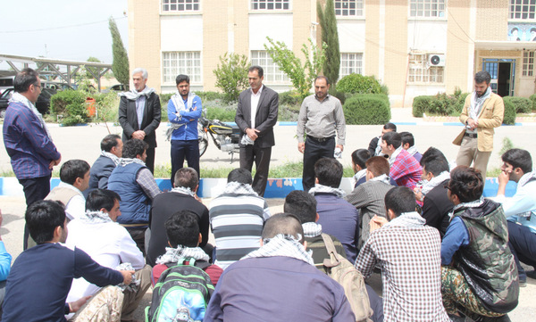 گزارش تصویری صعود بسیجیان کوهدشتی به ارتفاعات بازی&zwnj;دراز