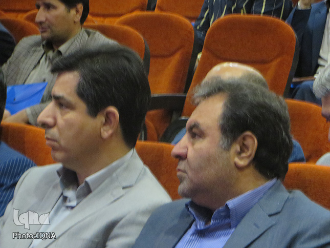 گزارش تصویری جشنواره امتنان از نخبگان جامعه کار و تولید لرستان گزارش تصویری جشنواره امتنان از نخبگان جامعه کار و تولید لرستان