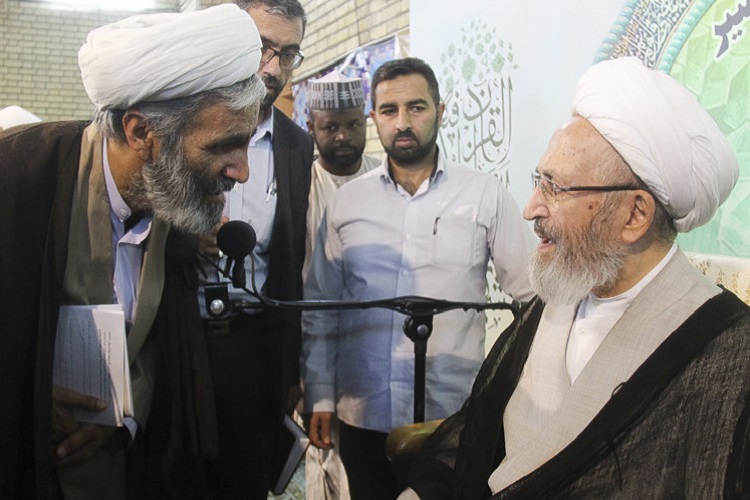 تفسیر عملی کلام وحی توسط مرجع تقلید مفسر قرآن تفسیر عملی کلام وحی توسط مرجع تقلید مفسر قرآن
