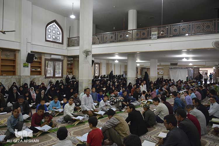 مراسم جز خوانی در حرم زینبیه اصفهان