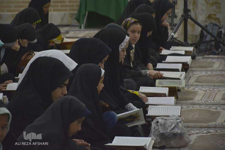 مراسم جز خوانی در حرم زینبیه اصفهان