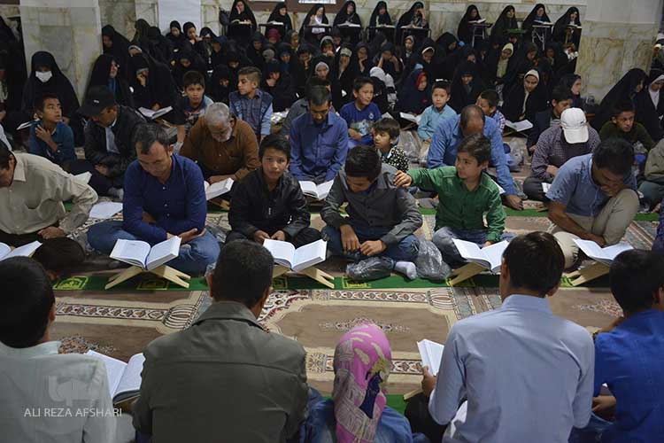 مراسم جز خوانی در حرم زینبیه اصفهان