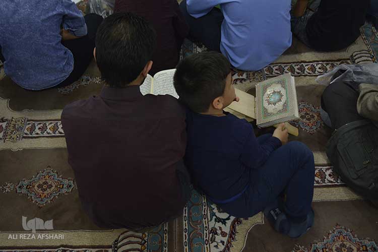مراسم جز خوانی در حرم زینبیه اصفهان