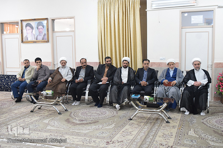 گزارش تصویری جلسه ستاد استانی بزرگداشت چهلمین سالگرد پیروزی انقلاب در لرستان