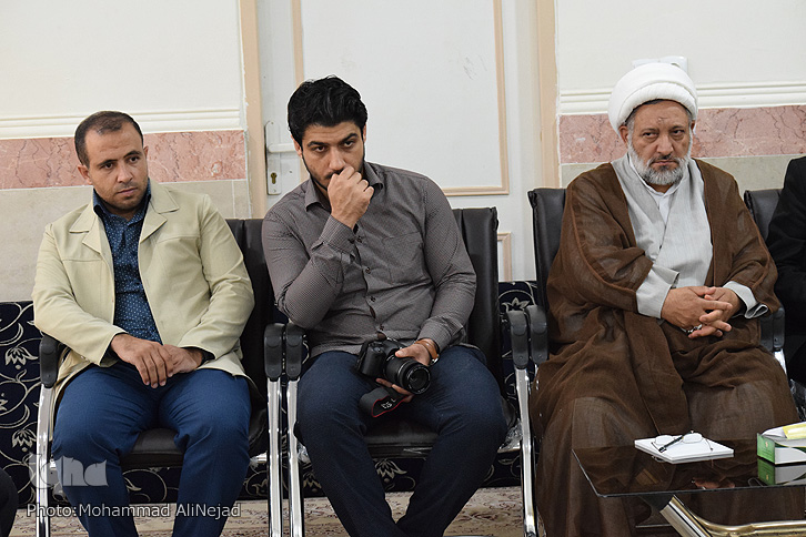 گزارش تصویری جلسه ستاد استانی بزرگداشت چهلمین سالگرد پیروزی انقلاب در لرستان