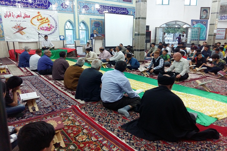 برگزاری محفل انس با قرآن ویژه جشن رمضان لرستان