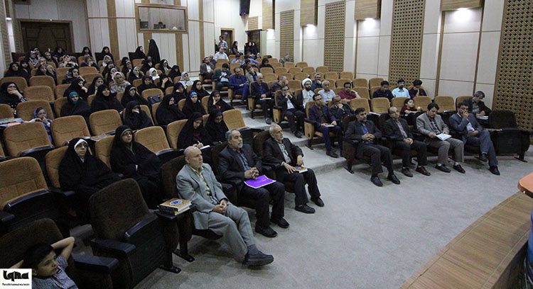 برگزاری محفل انس با قرآن کریم دانشگاهیان در تالار قرآن همدان