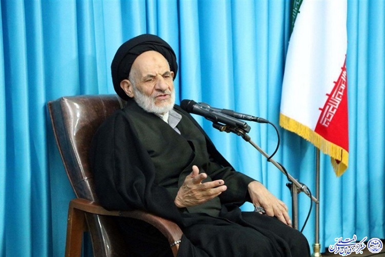 مسئولیت حجاج، رساندن پیام حق و عدالت به گوش جهانیان است