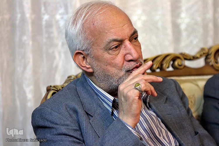 نمایشگاه قرآن و عترت به صورت دائمی برگزار شود