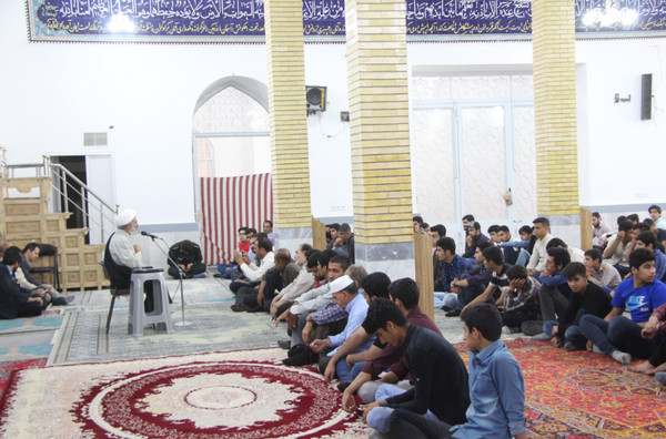 گزارش تصویری همایش &laquo;روشنگری&raquo; در کوهدشت