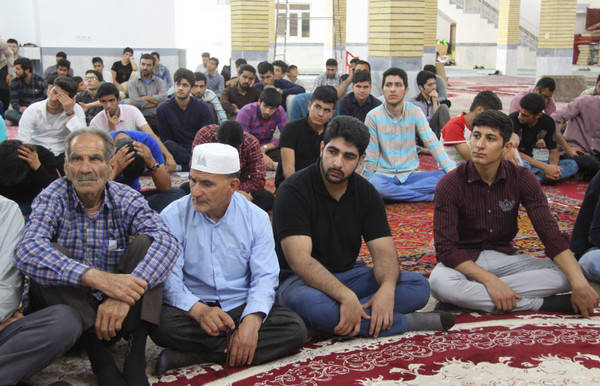 گزارش تصویری همایش &laquo;روشنگری&raquo; در کوهدشت