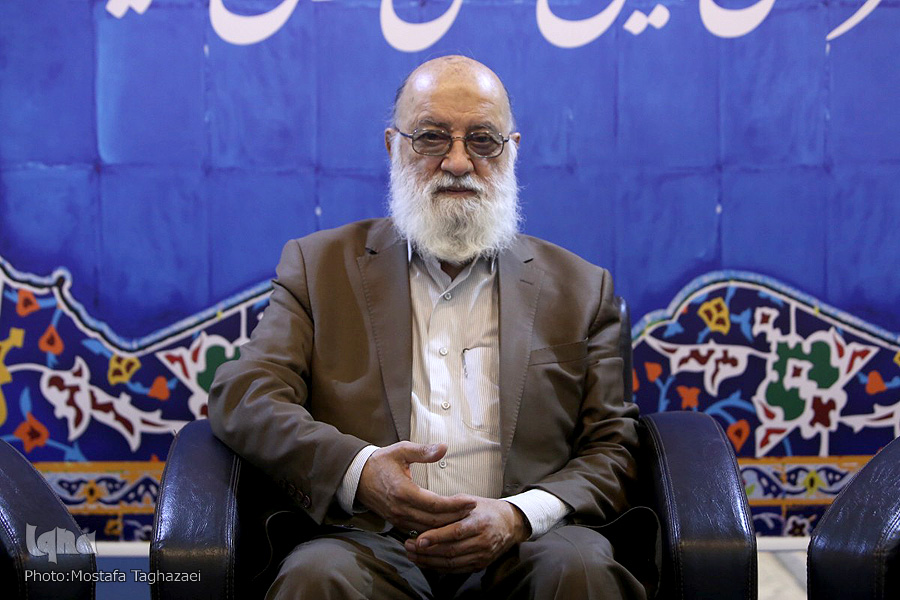 دوازدهمین شب نمایشگاه قرآن و حال و هوای میلاد کریم اهل بیت(ع)