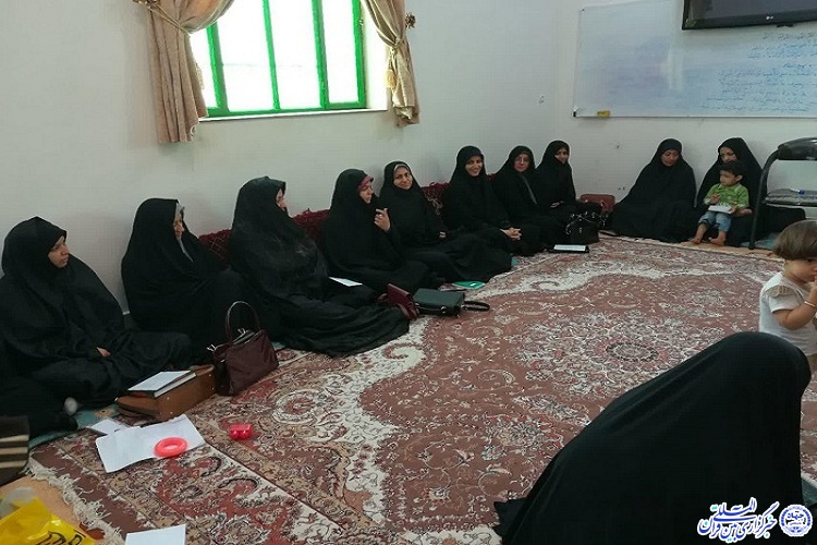 حضور مرزبانان هنگ مرزی تایباد در جلسات قرآن ماه رمضان