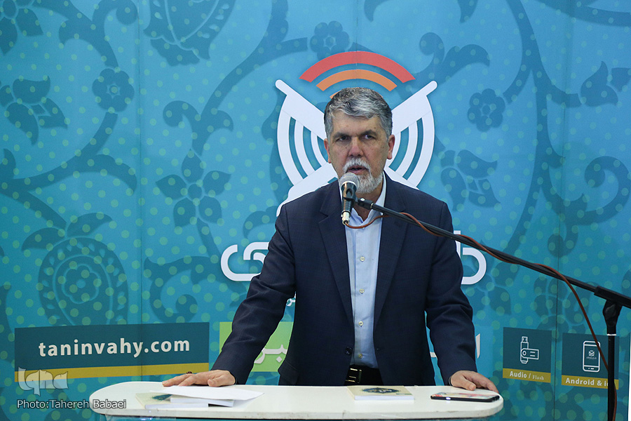 نرم&zwnj;افزارهای گویای قرآنی بسترساز ارتباط بیشتر با آیات الهی است
