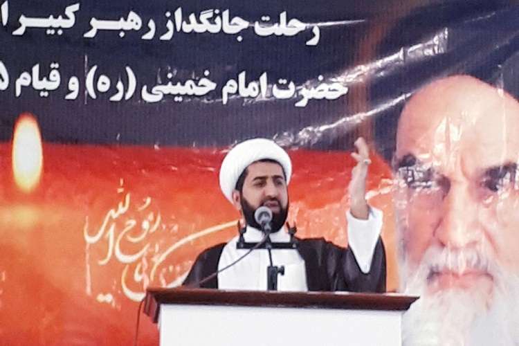 ساده زیستی از مهمترین ویژه گی های شخصیتی امام (ره) بود