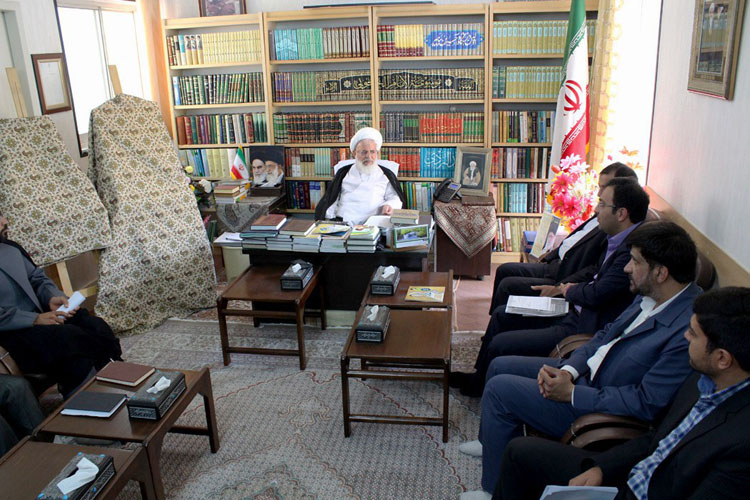 آغاز بکار ششمین جشنواره کشوری &laquo;روح خدا&raquo; در یزد+عکس