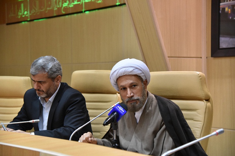 بین اسكات و آرامش بخشیدن فرق بگذاریم/ برخی از كسانی كه مطالبه عدالت دارند، كمونیستی فكر میكنند بین اسكات و آرامش بخشیدن فرق بگذاریم/ برخی از كسانی كه مطالبه عدالت دارند، كمونیستی فكر میكنند