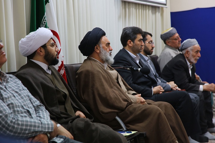 وجود آسیبهای اجتماعی به دلیل دور ماندن از قرآن کریم است وجود آسیبهای اجتماعی به دلیل دور ماندن از قرآن کریم است