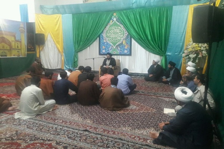 بازدید رئیس مرکز قرآنی اوقاف از مرکز شبانه روزی حفظ قرآن قم