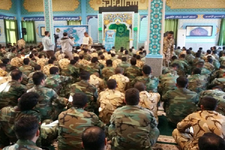 محفل انس با قرآن در پایگاه یکم رزمی هوانیروز کرمانشاه