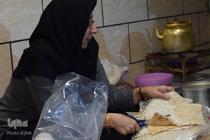 گزارش تصویری صیافت افطار آموزش و پرورش ناحیه یک خرمآباد گزارش تصویری صیافت افطار آموزش و پرورش ناحیه یک خرمآباد