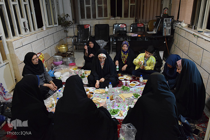 گزارش تصویری صیافت افطار آموزش و پرورش ناحیه یک خرمآباد گزارش تصویری صیافت افطار آموزش و پرورش ناحیه یک خرمآباد