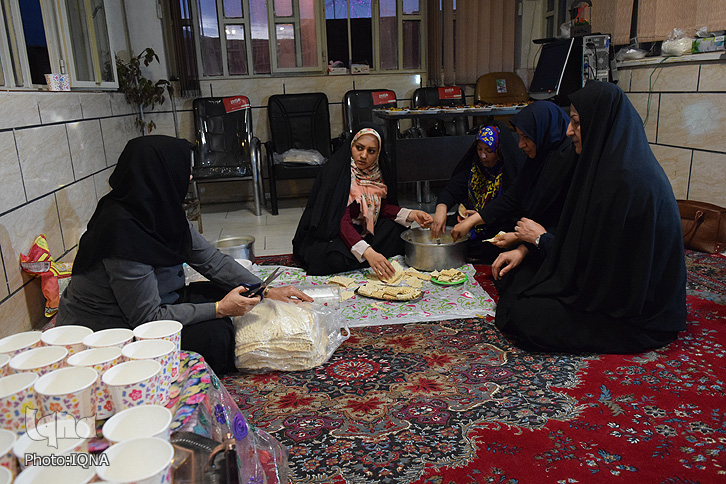 گزارش تصویری صیافت افطار آموزش و پرورش ناحیه یک خرمآباد گزارش تصویری صیافت افطار آموزش و پرورش ناحیه یک خرمآباد