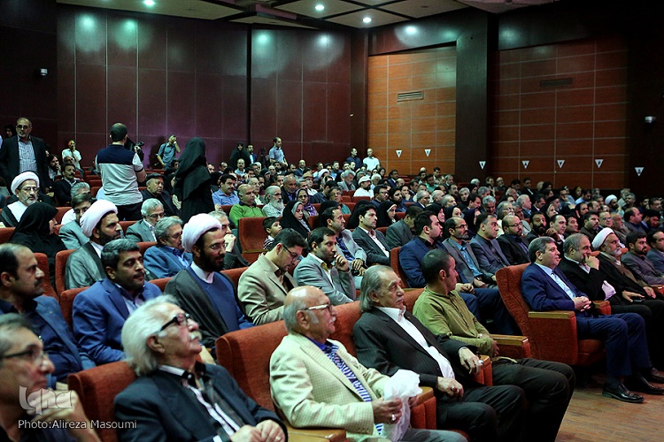 آیین تکریم و معارفه مدیرکل فرهنگ و ارشاد اسلامی خراسان رضوی برگزار شد/ در حال تکمیل آیین تکریم و معارفه مدیرکل فرهنگ و ارشاد اسلامی خراسان رضوی برگزار شد/ در حال تکمیل
