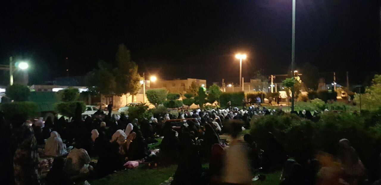 گزارش تصویری مراسم شب قدر در خرمآباد گزارش تصویری مراسم شب قدر در خرمآباد