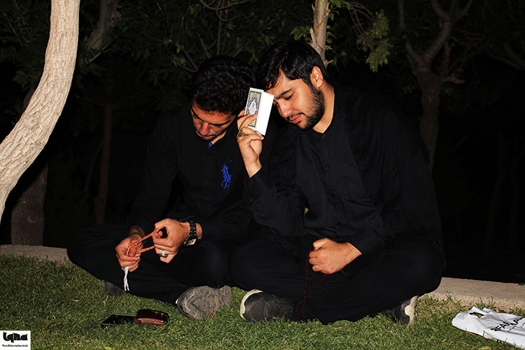 اولین شب قدر در جوار مزار شهدای همدان