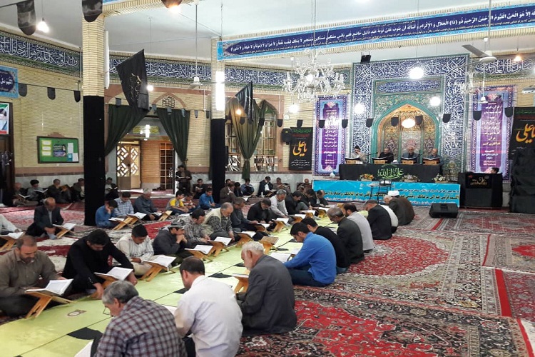 برگزاری مراسم جزء&zwnj;خوانی قرآن در مسجد موسی بن جعفر در بیجار + عکس
