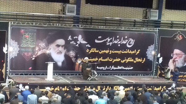 وجود امام خمینی (ره) در اسلام ذوب شده بود