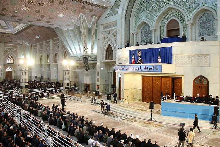 امام(ره) نماد انقلاب است/ شباهتهایی میان امام خمینی(ره) و امیرالمؤمنین(ع) وجود دارد که مایه افتخار است