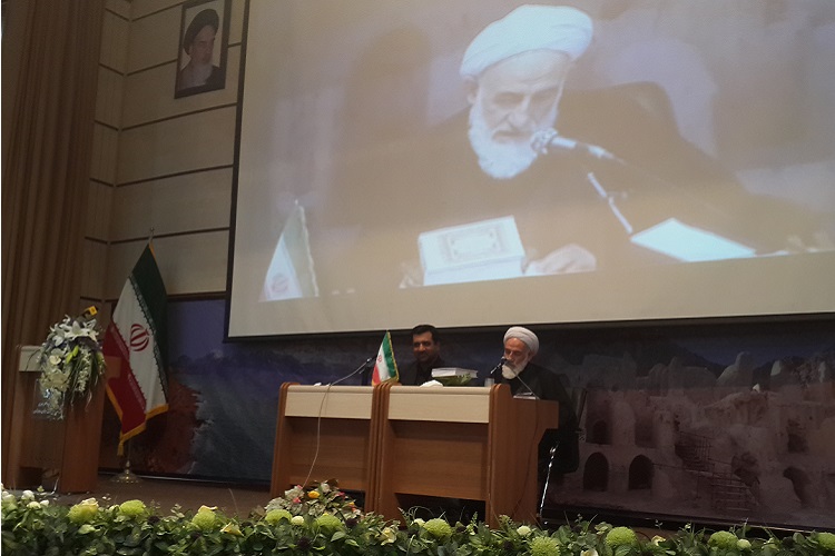 برگزاری همایش &laquo;امام، قرآن، معنویت&raquo; در زاهدان