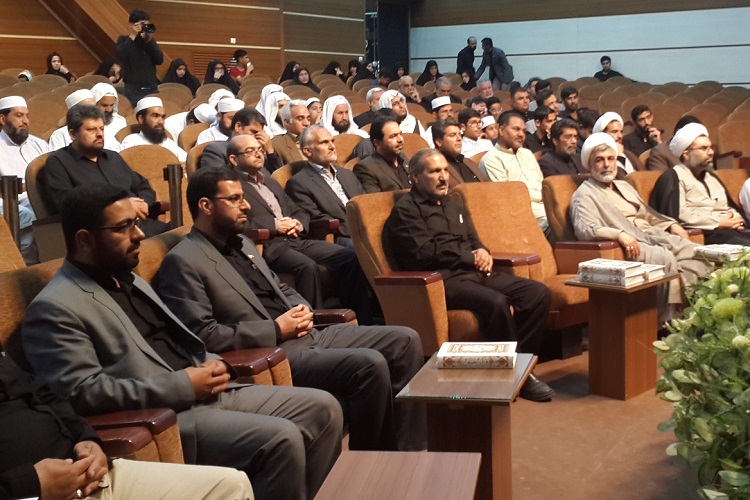 تصاویری از همایش «امام، قرآن، معنویت» در زاهدان