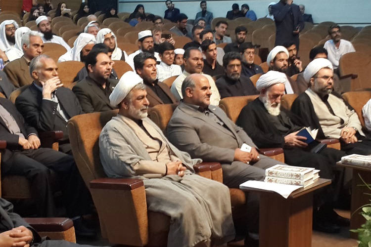 تصاویری از همایش «امام، قرآن، معنویت» در زاهدان
