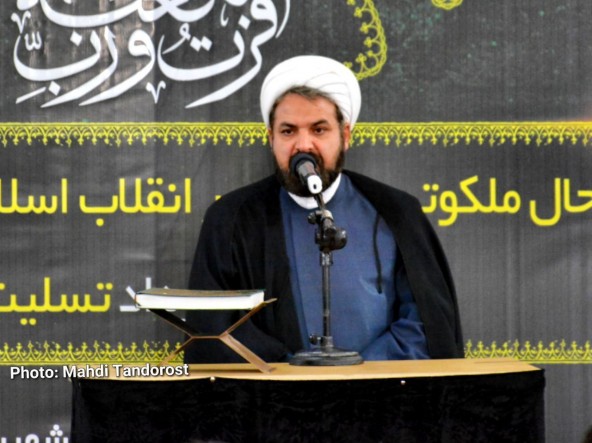 استقلال مملکت در سایه انقلاب امام راحل تحقق یافت