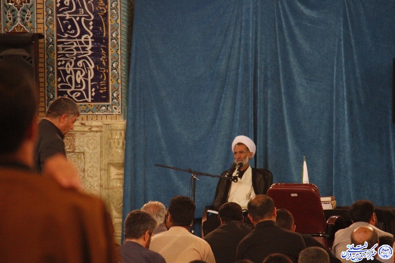 مراسم احیای شب بیست و یکم ماه رمضان در مصلای شهرکرد
