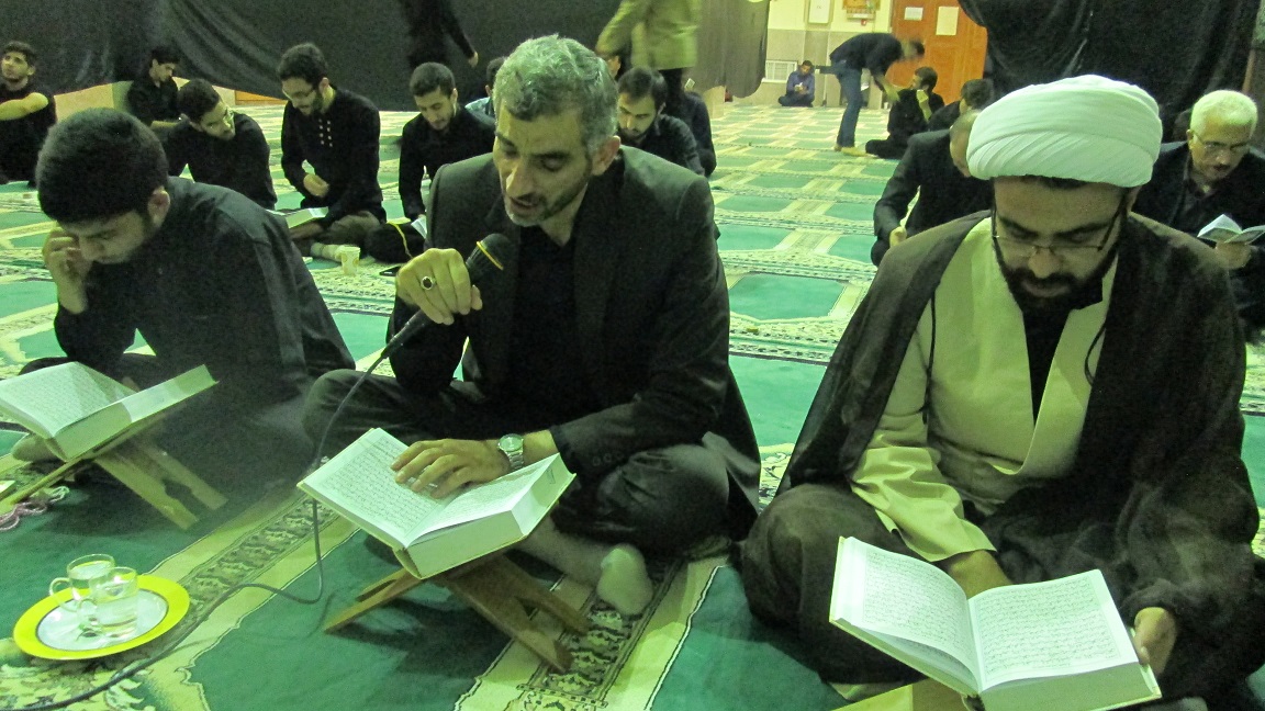 گزارش تصویری آیین معنوی شب قدر در دانشگاه لرستان گزارش تصویری آیین معنوی شب قدر در دانشگاه لرستان
