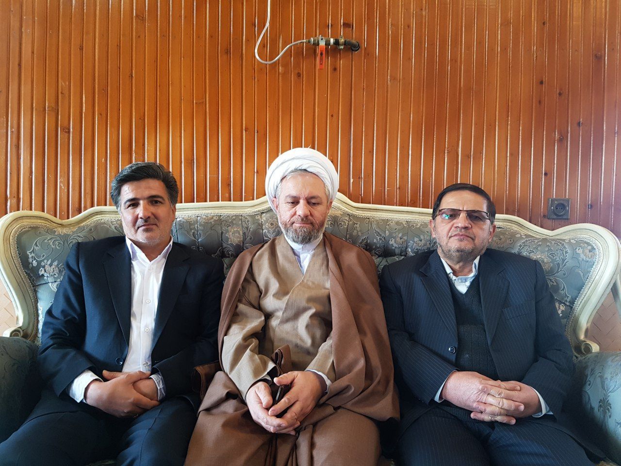 دعوت مردم ولایت مدار شهرستان تویسرکان در راهمپیایی باشکوه روز قدس دعوت مردم ولایت مدار شهرستان تویسرکان در راهمپیایی باشکوه روز قدس