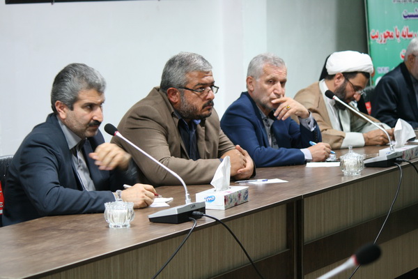 گزارش تصویری اولین نشست هم&zwnj;اندیشی ارتقای سطح رسانه با محوریت قرآن و عترت در قائمشهر