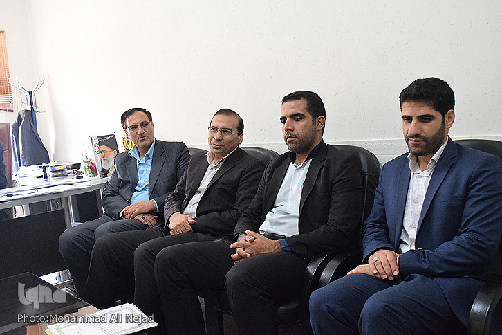 گزارش تصویری بازدید مدیر آموزش و پرورش ناحیه ناحیه یک خرم&lrm;آباد از ایکنا