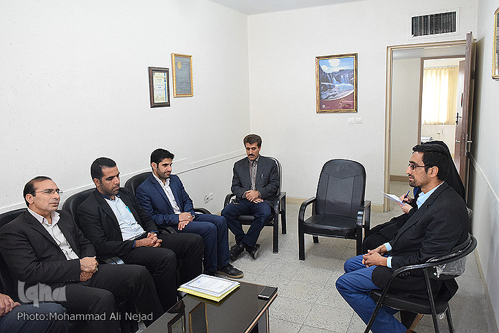 گزارش تصویری بازدید مدیر آموزش و پرورش ناحیه ناحیه یک خرم&lrm;آباد از ایکنا