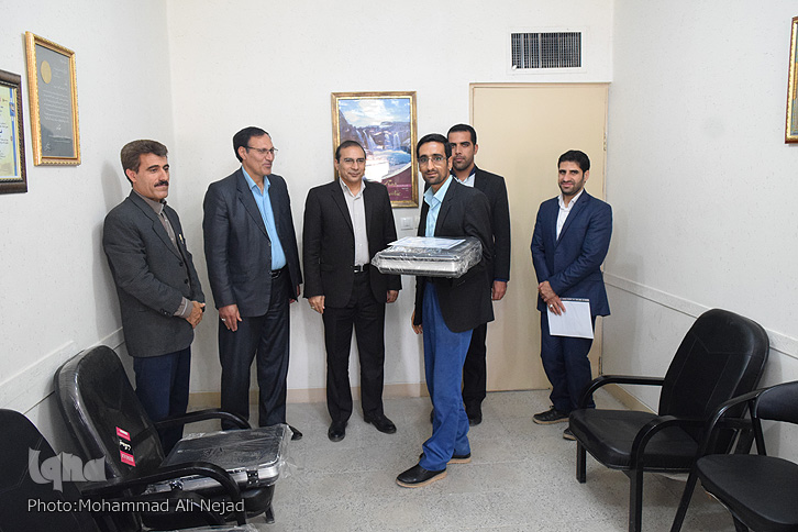 گزارش تصویری بازدید مدیر آموزش و پرورش ناحیه ناحیه یک خرم&lrm;آباد از ایکنا