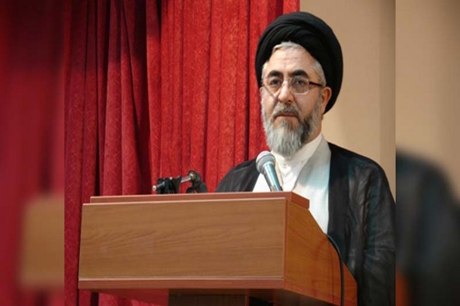 حجت الاسلام حسنی؛ عامل ایجاد وحدت میان شیعه و سنی در آذربایجان غربی