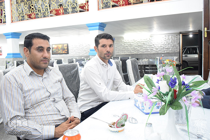 گزارش تصویری ضیافت افطاری جامعه معلولان خرم&lrm;آباد