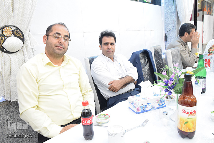 گزارش تصویری ضیافت افطاری جامعه معلولان خرم&lrm;آباد