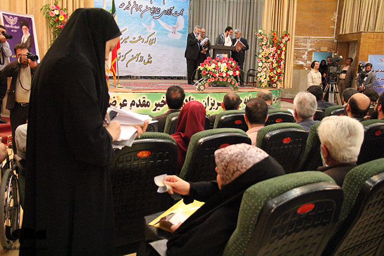 برگزاری جشن گلریزان در همدان