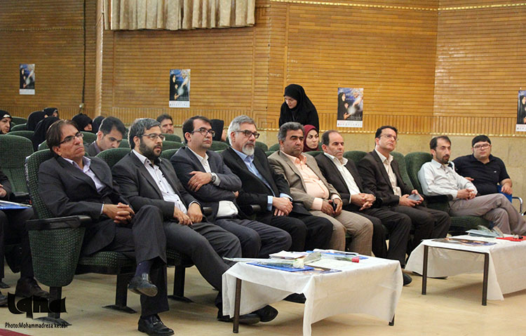 برگزاری جشن گلریزان در همدان