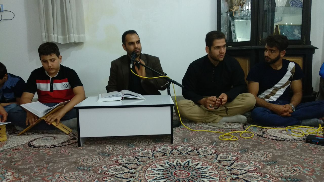 گزارش تصویری محفل قرآنی مجمع قرآنیان بقیهالله خرمآباد گزارش تصویری محفل قرآنی مجمع قرآنیان بقیهالله خرمآباد